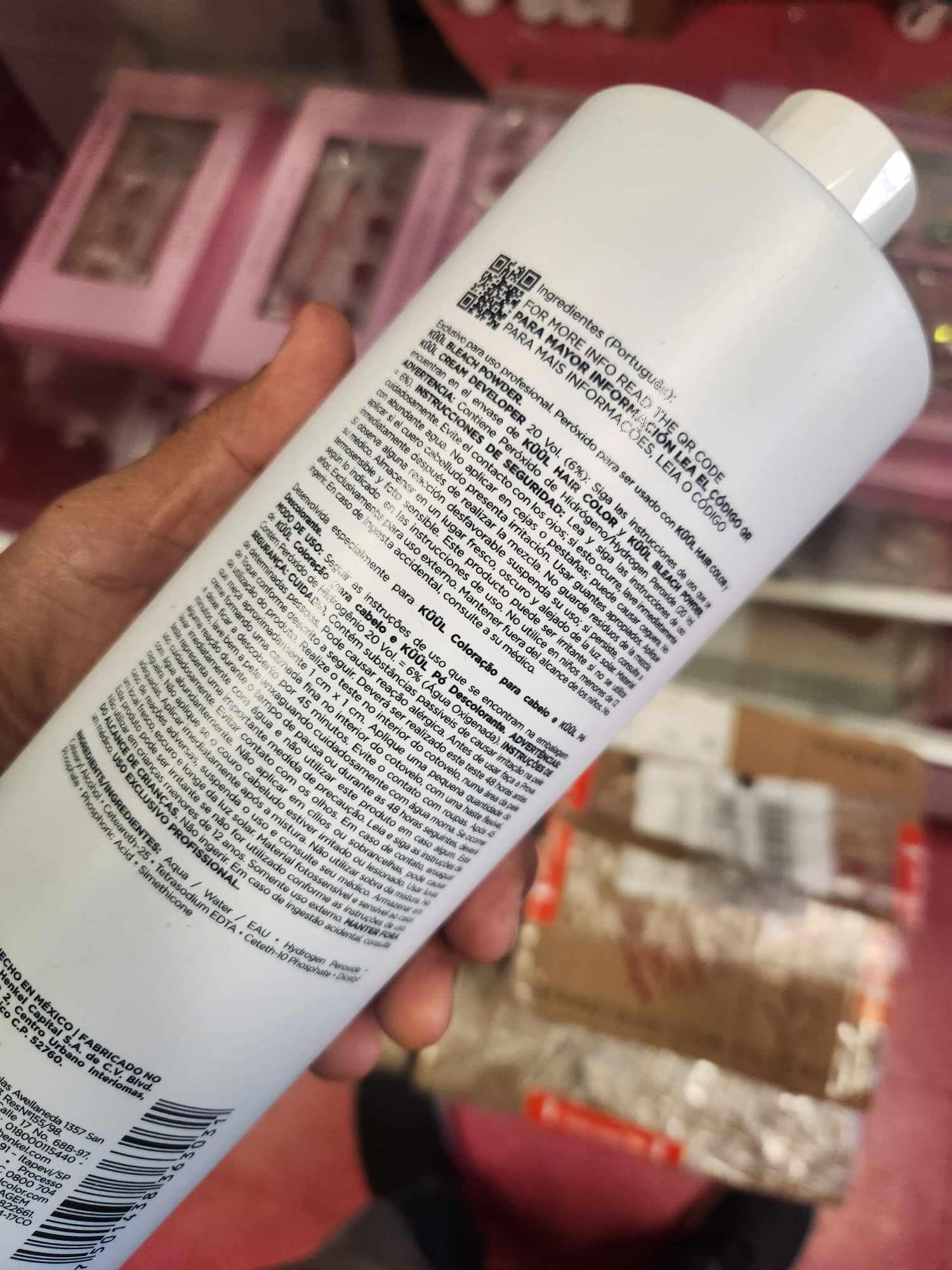 Fantasy Nails Kuul Change Me Péroxyde 20 – oxygénation avancée pour cheveux.
