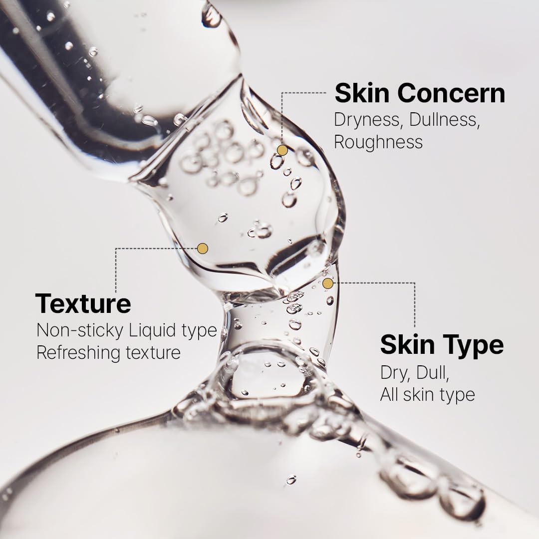 Farmstay texture close-up shows lightweight, non-greasy feel on skin.
