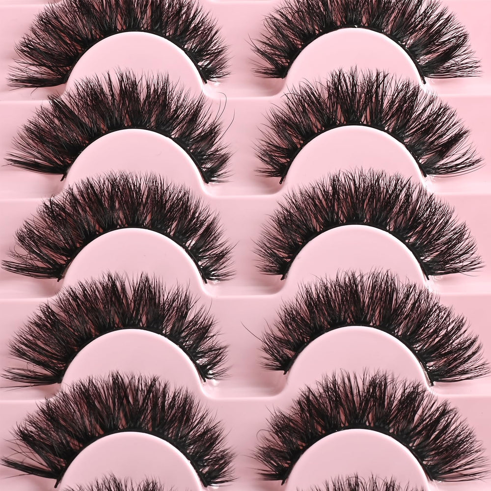FARRED Lashes Cat Eye look complements winged eyeliner artistry.