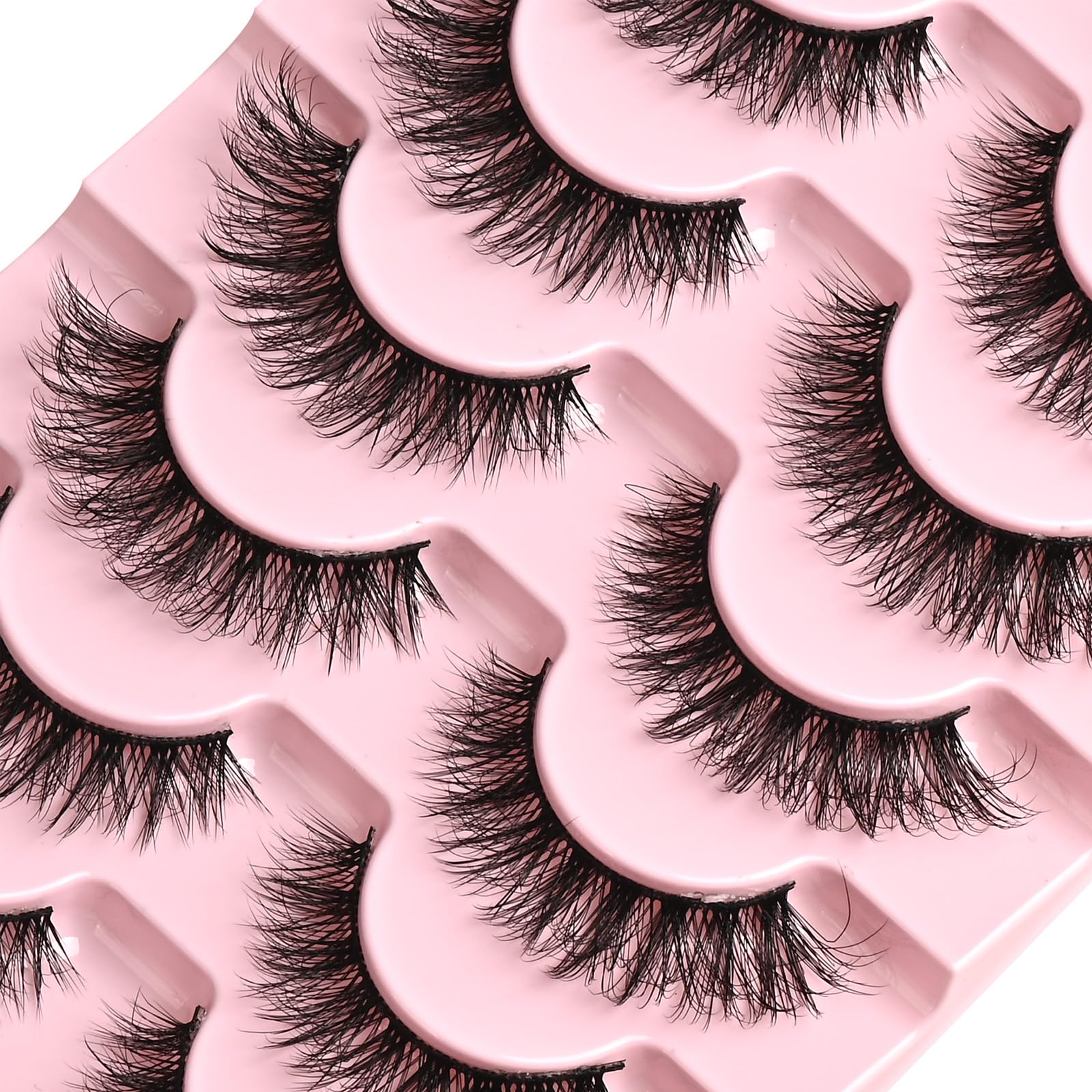 FARRED mink-equivalent lashes mirror real lash texture with lightweight comfort.