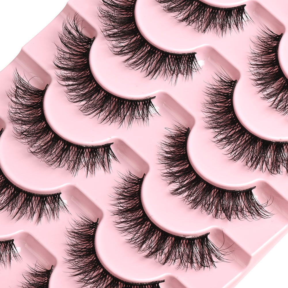 FARRED mink-equivalent lashes mirror real lash texture with lightweight comfort.