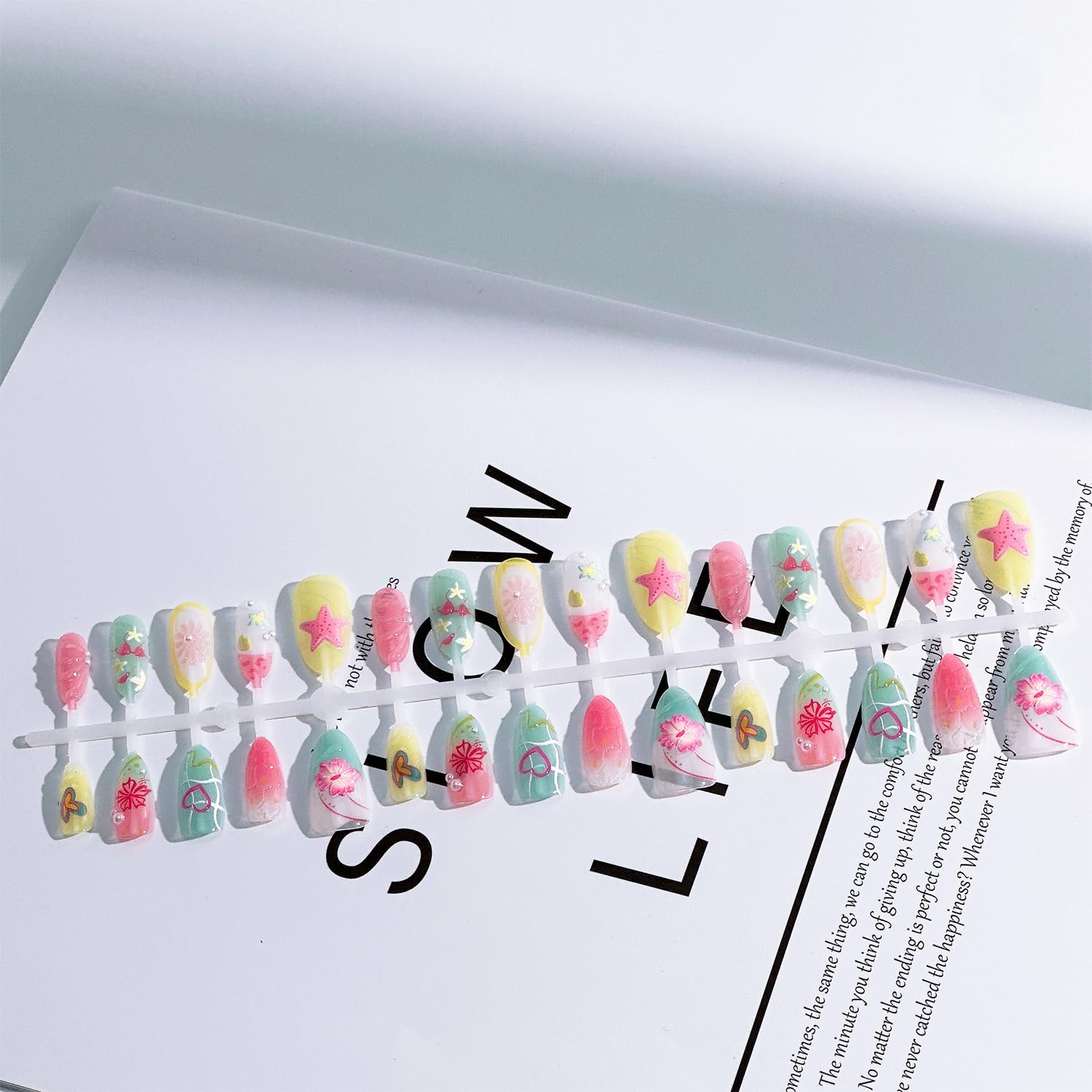 FDSQHSA nail set packaging showing gift-ready Summer kit.