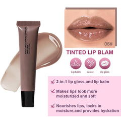 FeiCuiYun Vitamin E-rich formula glides smoothly onto lips.