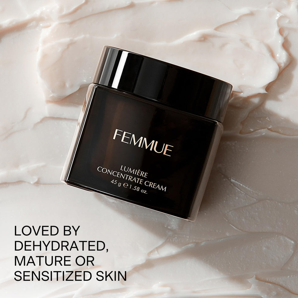 FEMMUE Lumière application under makeup shows smooth, primer-like feel