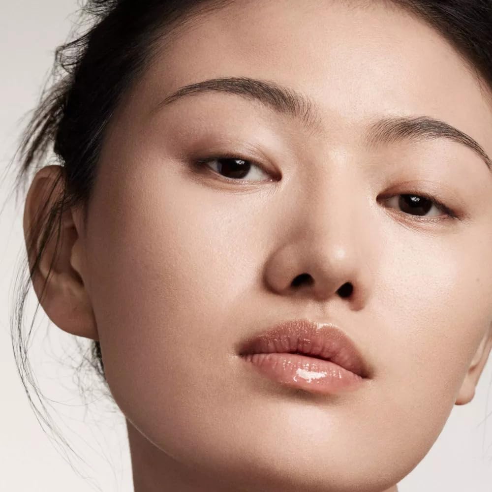FENTY BEAUTY Pro Filt'r Soft Matte Foundation during face application blending.