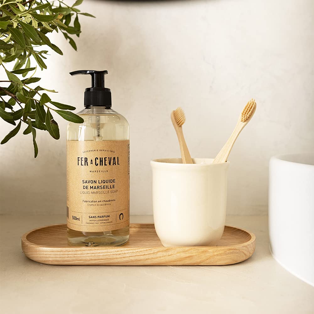 Fer à Cheval unscented soap pump highlights fragrance-free formula for sensitive skin.