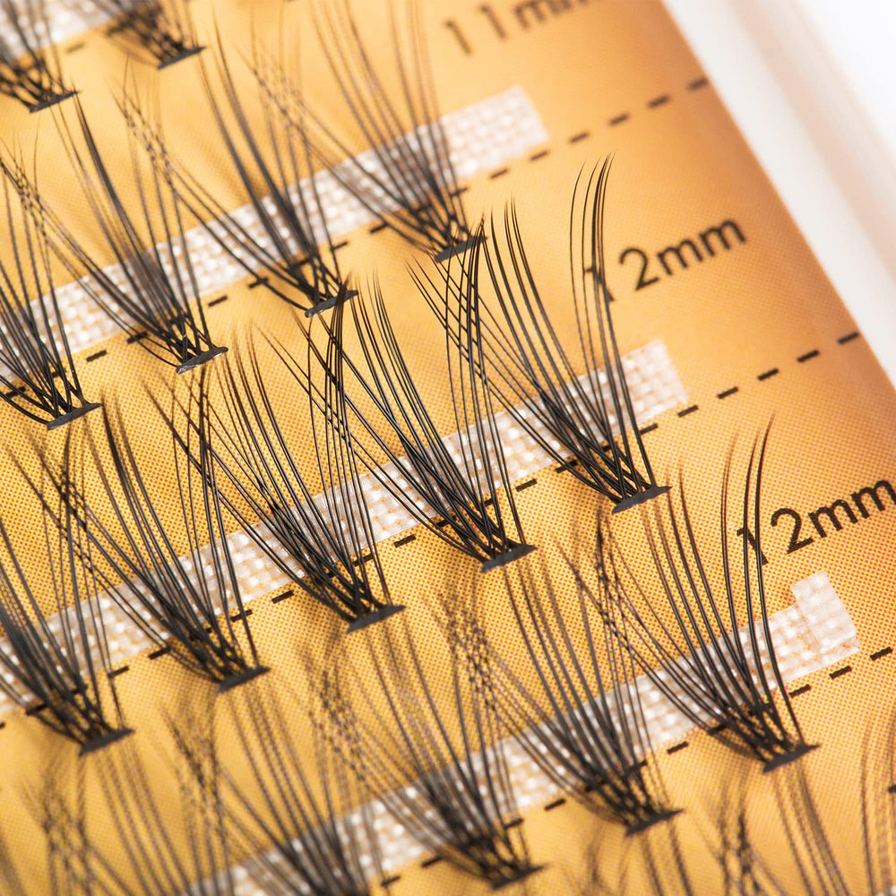 FinyDreamy 20D volume mix cluster lashes for dramatic yet lightweight fullness.
