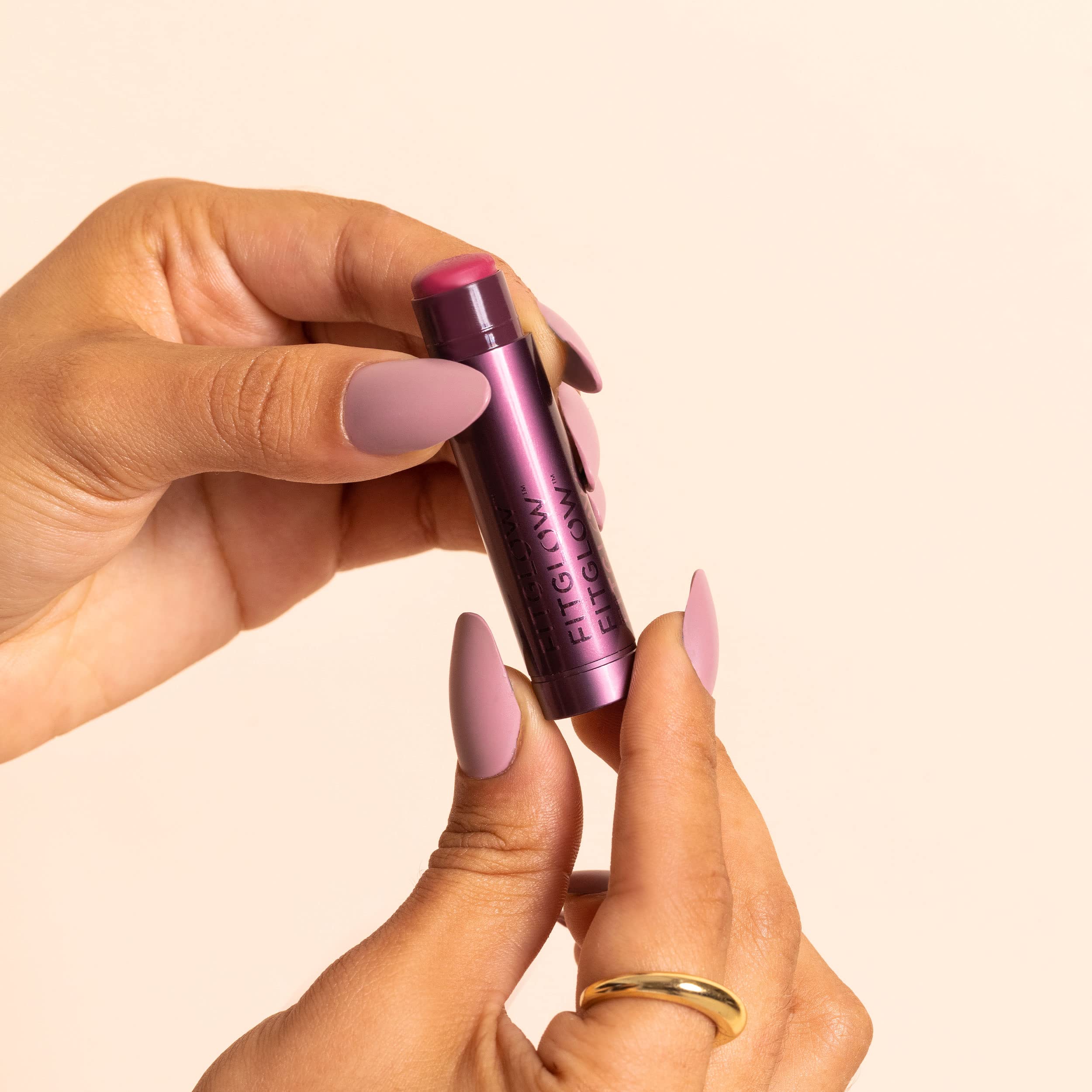 Graphic emphasizing ceramides and vitamins in Fitglow Cloud Collagen Lipstick Cheek Balm