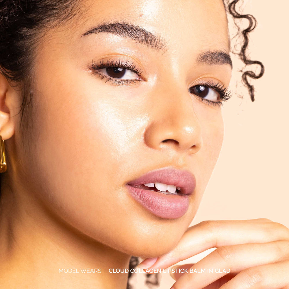 Close-up of creamy texture and hydration from Fitglow Cloud Collagen Lipstick Cheek Balm