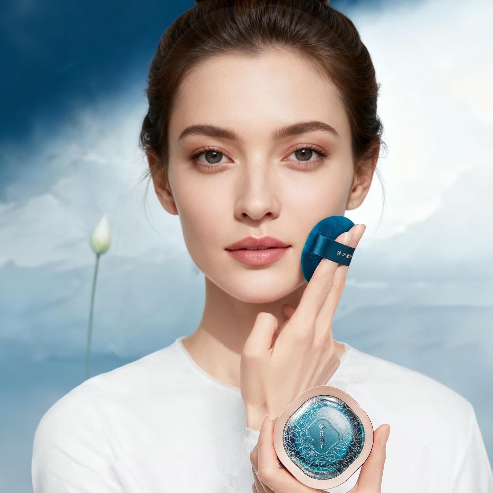 FLORASIS compact for easy, everyday touch-ups on the go