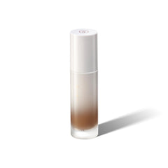 FLORASIS Serum Touch longwear bottle with pump illustrates hydrated, even coverage.