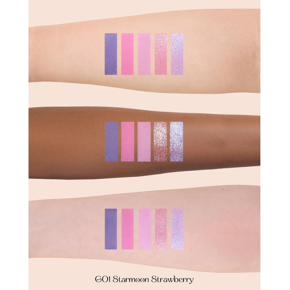 Flower Knows Mini Powder Puff – ultra-soft tool for blush and powder.