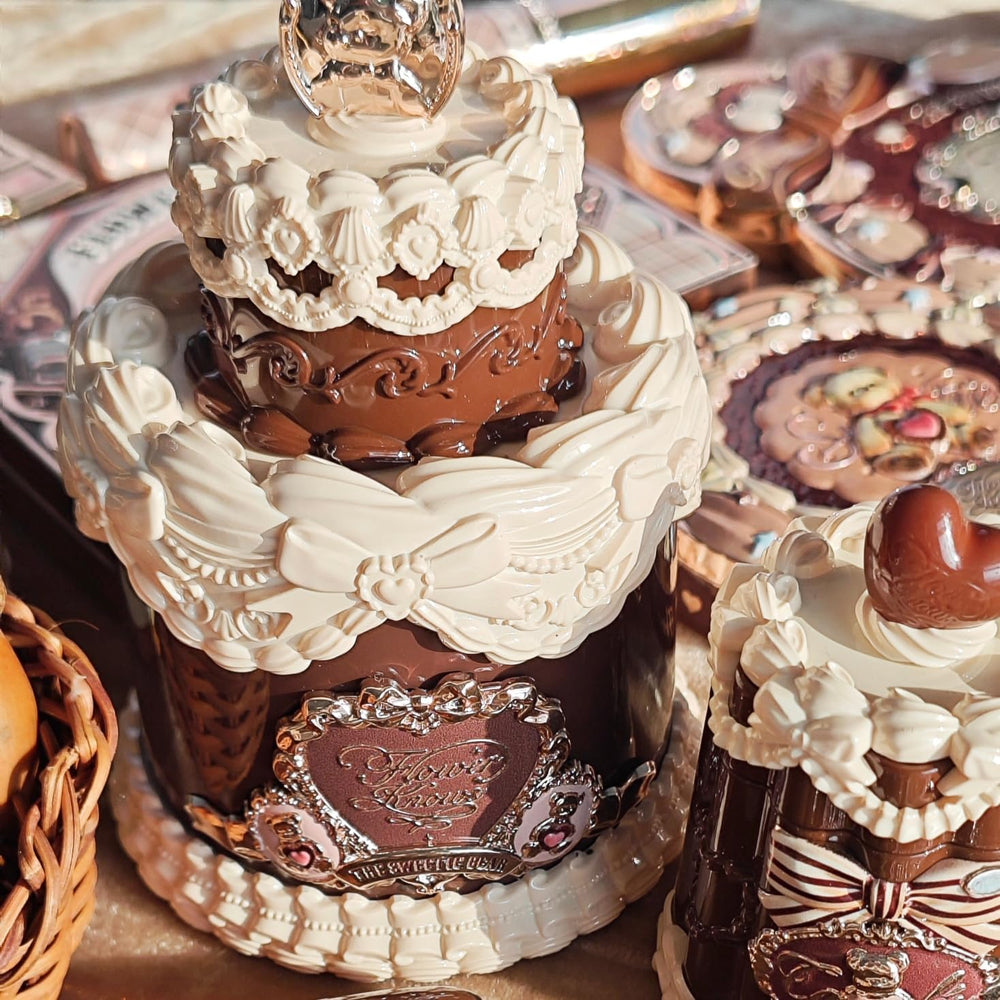 Flower Knows Caramel Bear bottle suggests creamy gourmand comfort.