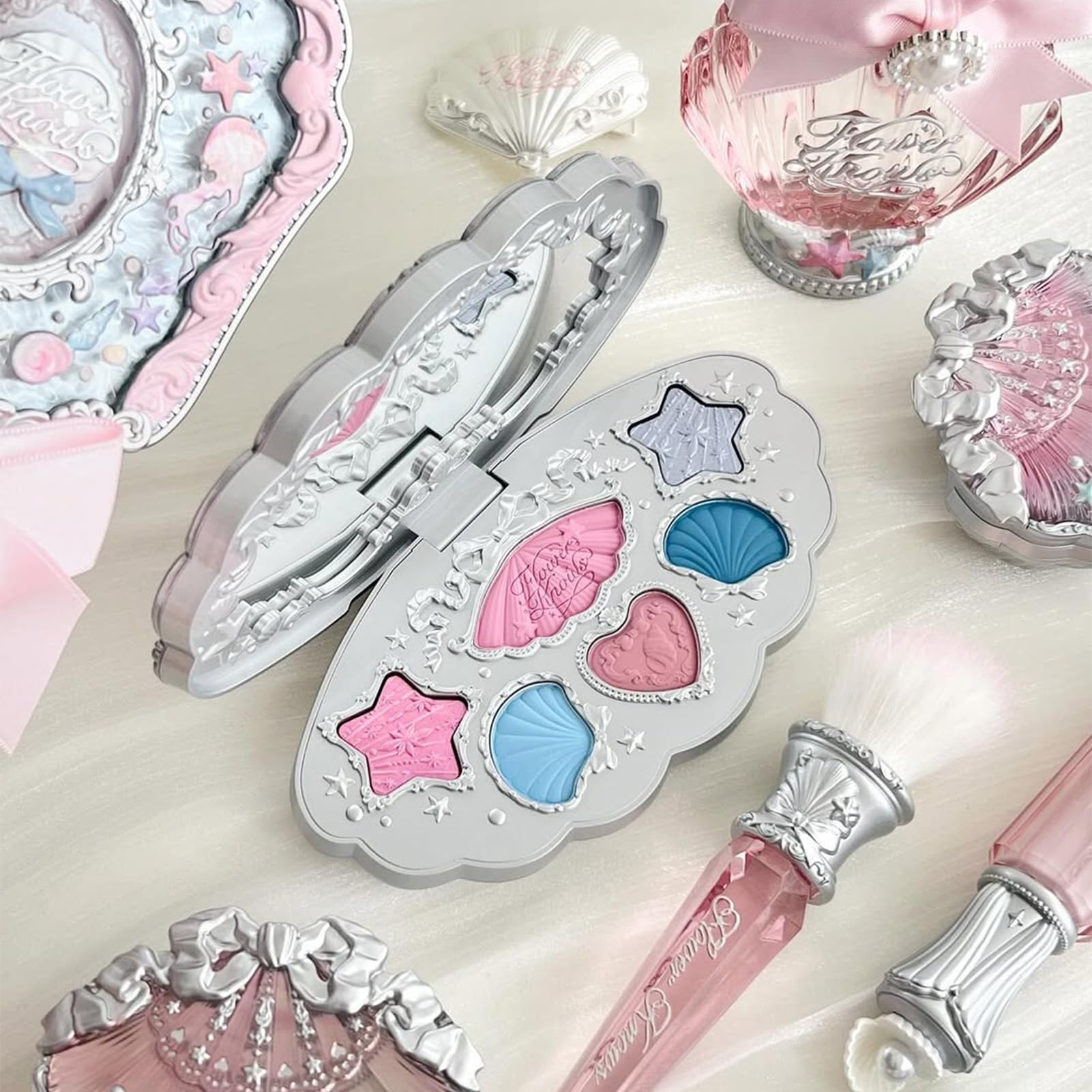Flower Knows The Sweetie Bear Mono Eyeshadow provides a versatile shimmer accent.