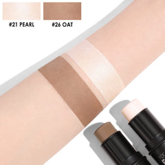 FOCALLURE bronzer and highlighter applied for warm, luminous glow.
