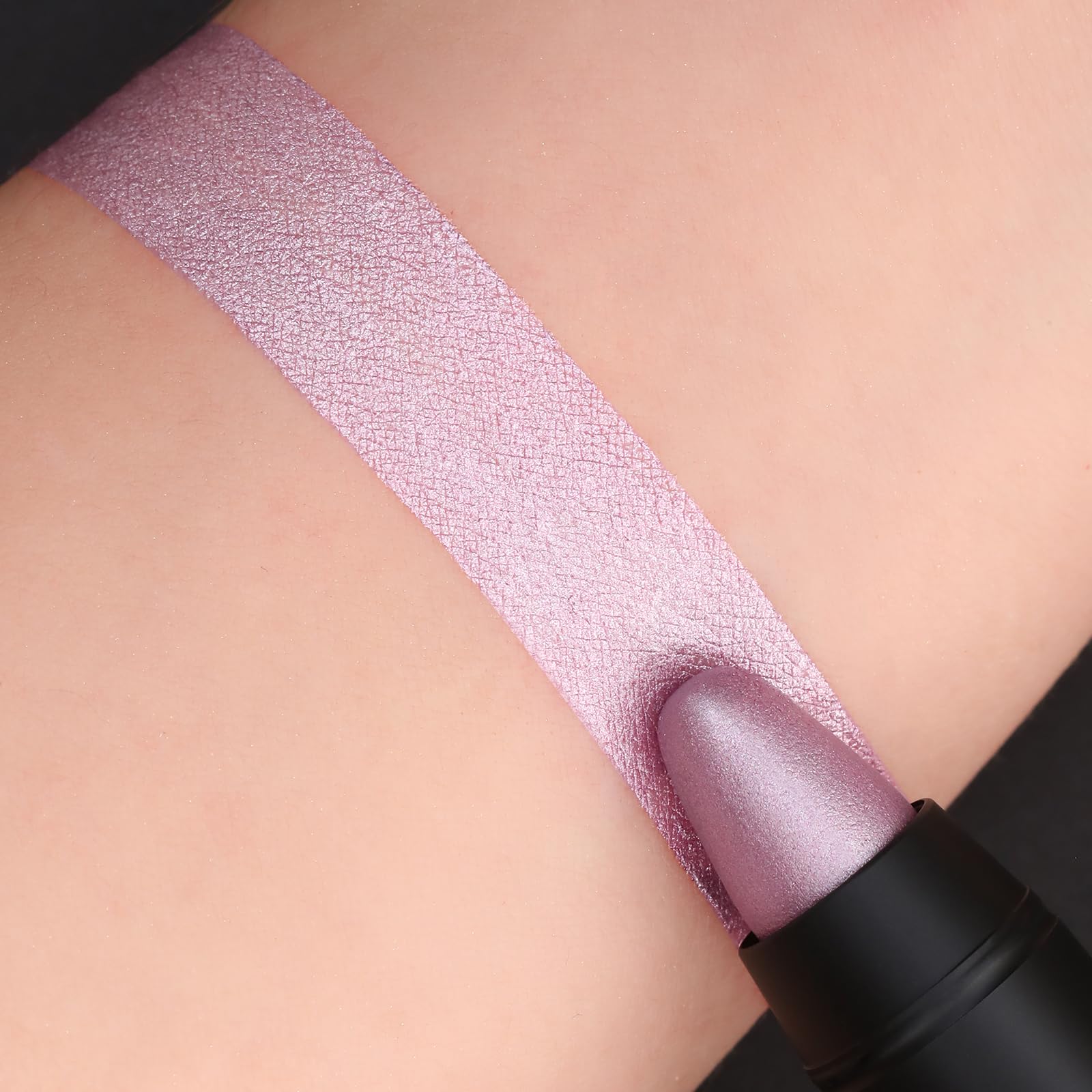 FOCALLURE Lip Crayon precision tip supports accurate lip lining