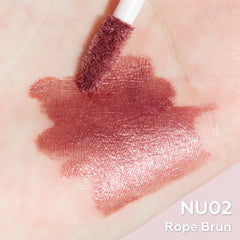 FOCALLURE Metallic Liquid Lipstick glitter density adds depth and festive appeal