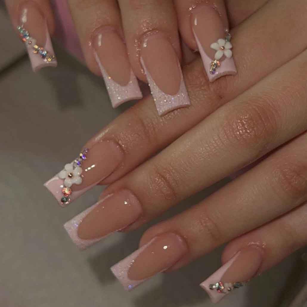 Foccna 3D flower nails in pink square for quick salon-like style at home.