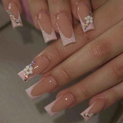 Foccna 3D flower nails in pink square for quick salon-like style at home.