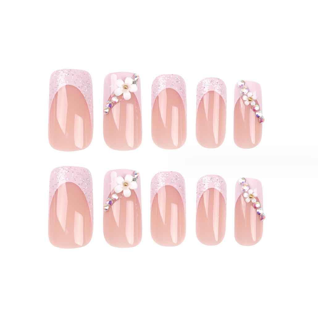 Foccna artificial nails 24pcs pack for versatile nail art.