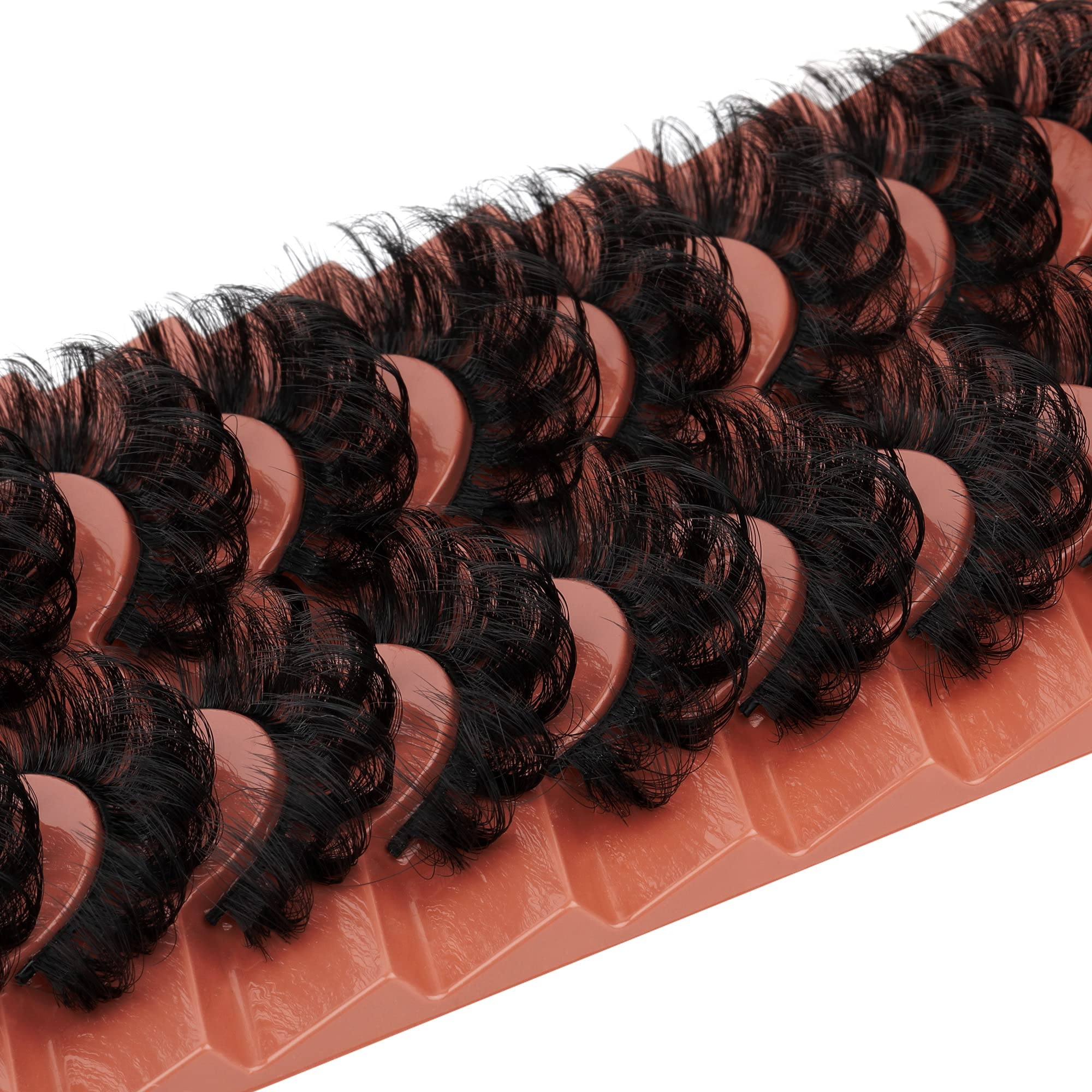 Focipeysa handcrafted detailed lashes showcasing meticulous artistry