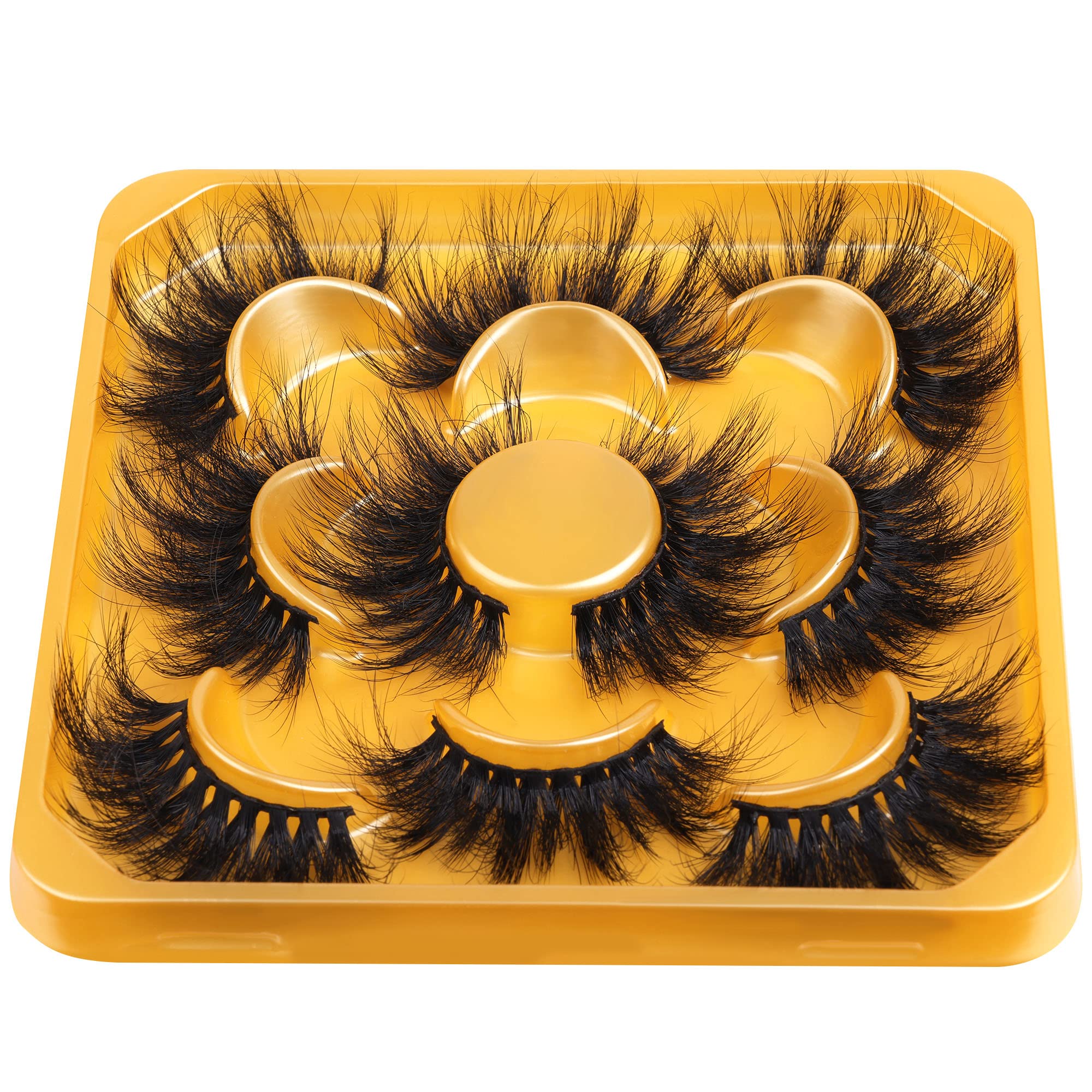 Focipeysa lashes blend seamlessly with natural lashes for a seamless contour.