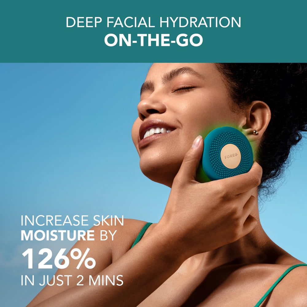 Foreo UFO 3 go warming therapy session to boost circulation and comfort.