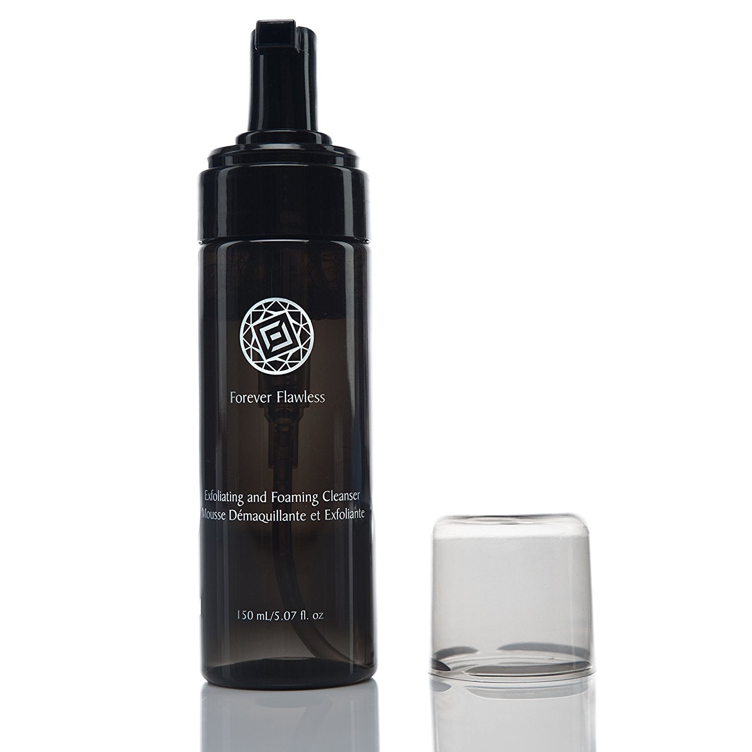 Forever Flawless ingredient panel with green tea and aloe for soothing care.