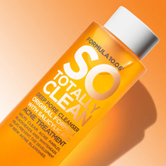 Formula 10.0.6 So Totally Clean applying on skin for blemish-prone areas.