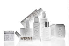 Fragonard VRAI base notes moss create a lasting mossy foundation for everyday wear.