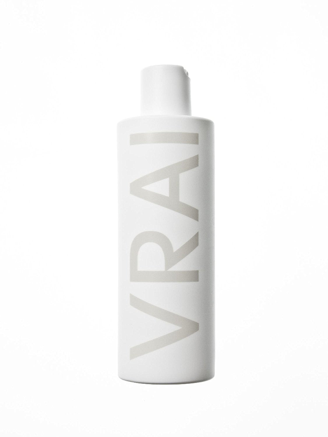 Fragonard Vrai bottle front view, 250 ml packaging for daily use.