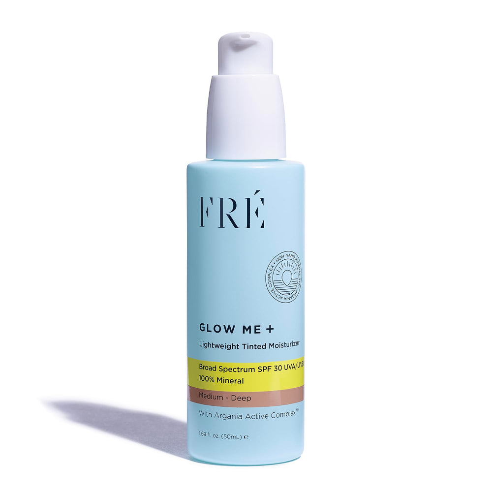 FRÉ Glow Me 100% glass bottle packaging highlight.