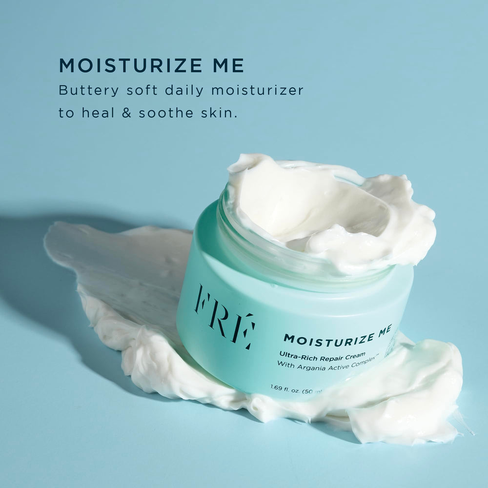 FRÉ scent notes of ylang-ylang and rose oil for a gentle aroma.