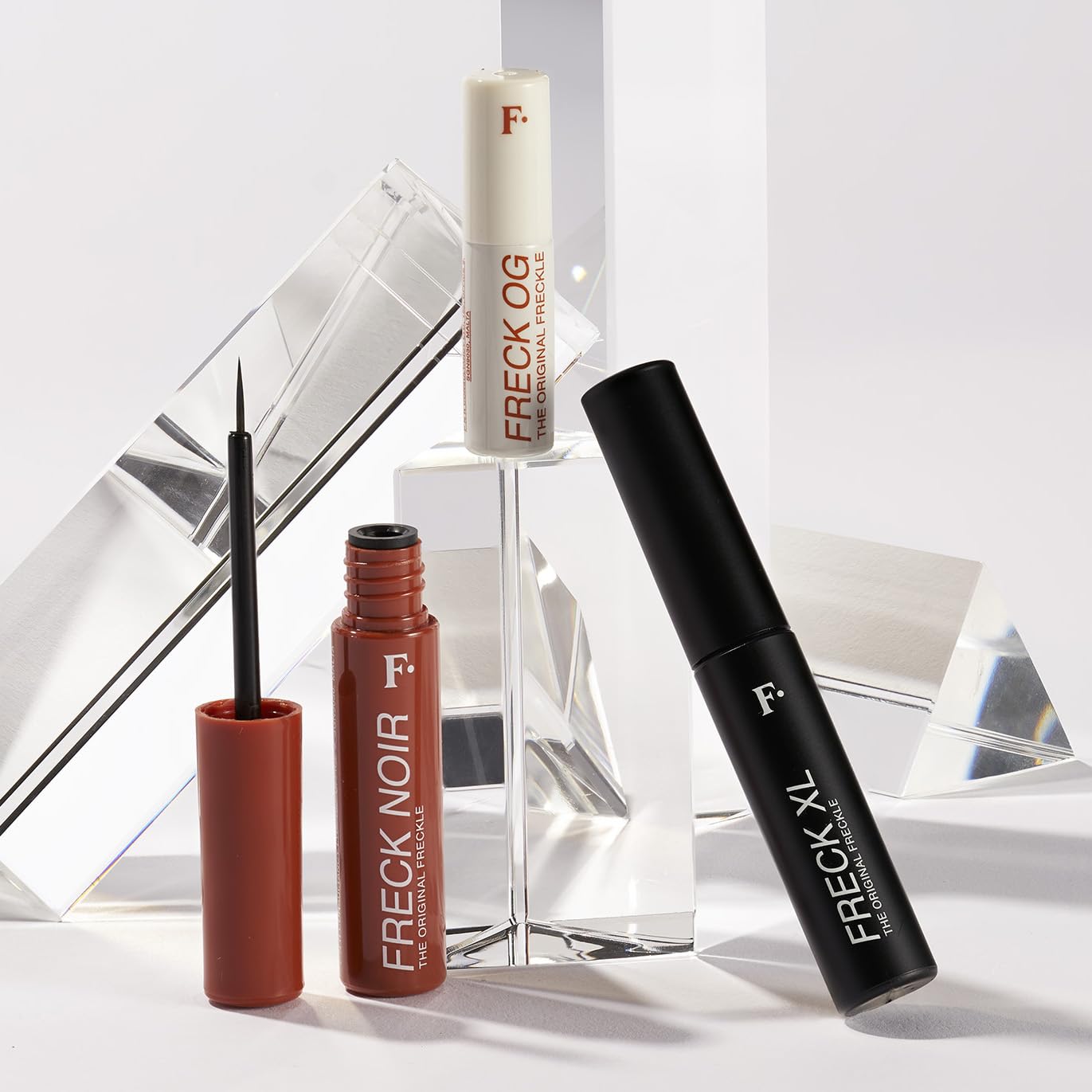 Freck Beauty Freck OG application tips with dot clustering technique.