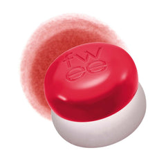 Fwee Blurry Pudding Pot Ambitious blush swatch on cheek for a soft seamless flush