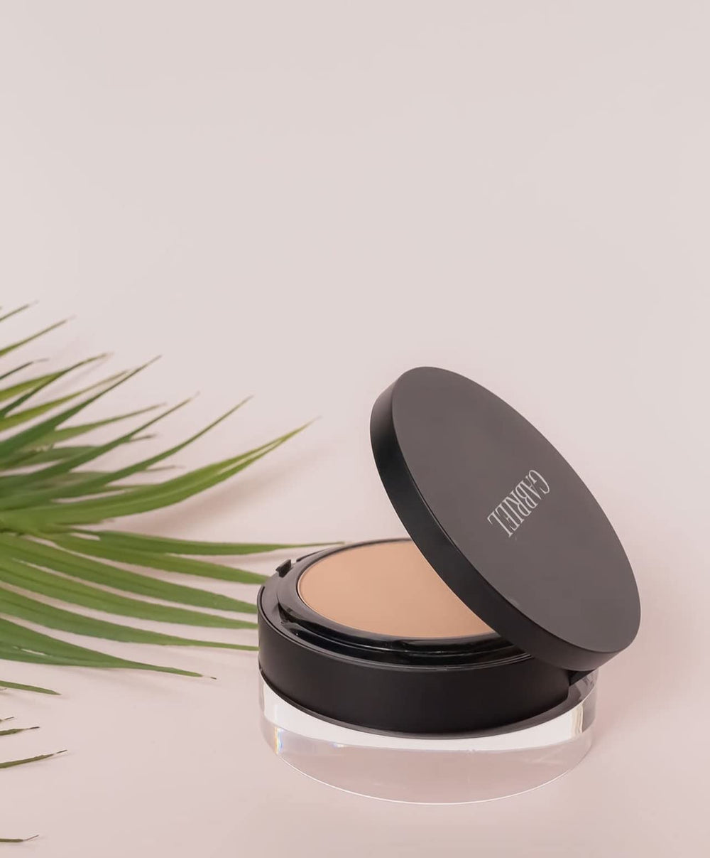 Gabriel Cosmetics oil absorption powder helps reduce shine