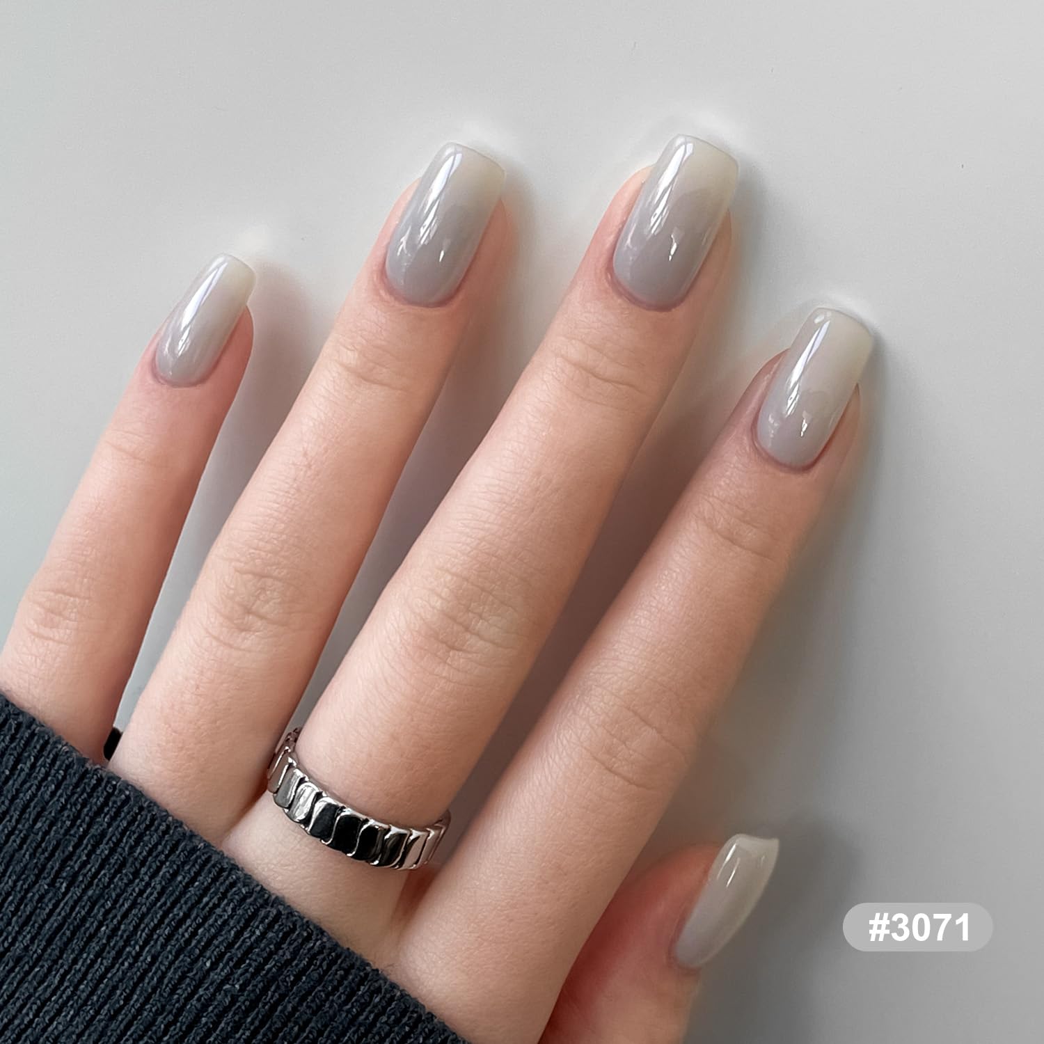 GAOY Jelly gel polish under UV lamp for fast 60-second cure