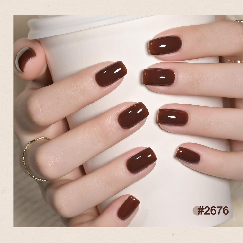 GAOY matte top coat creates a velvety finish for a chic look.