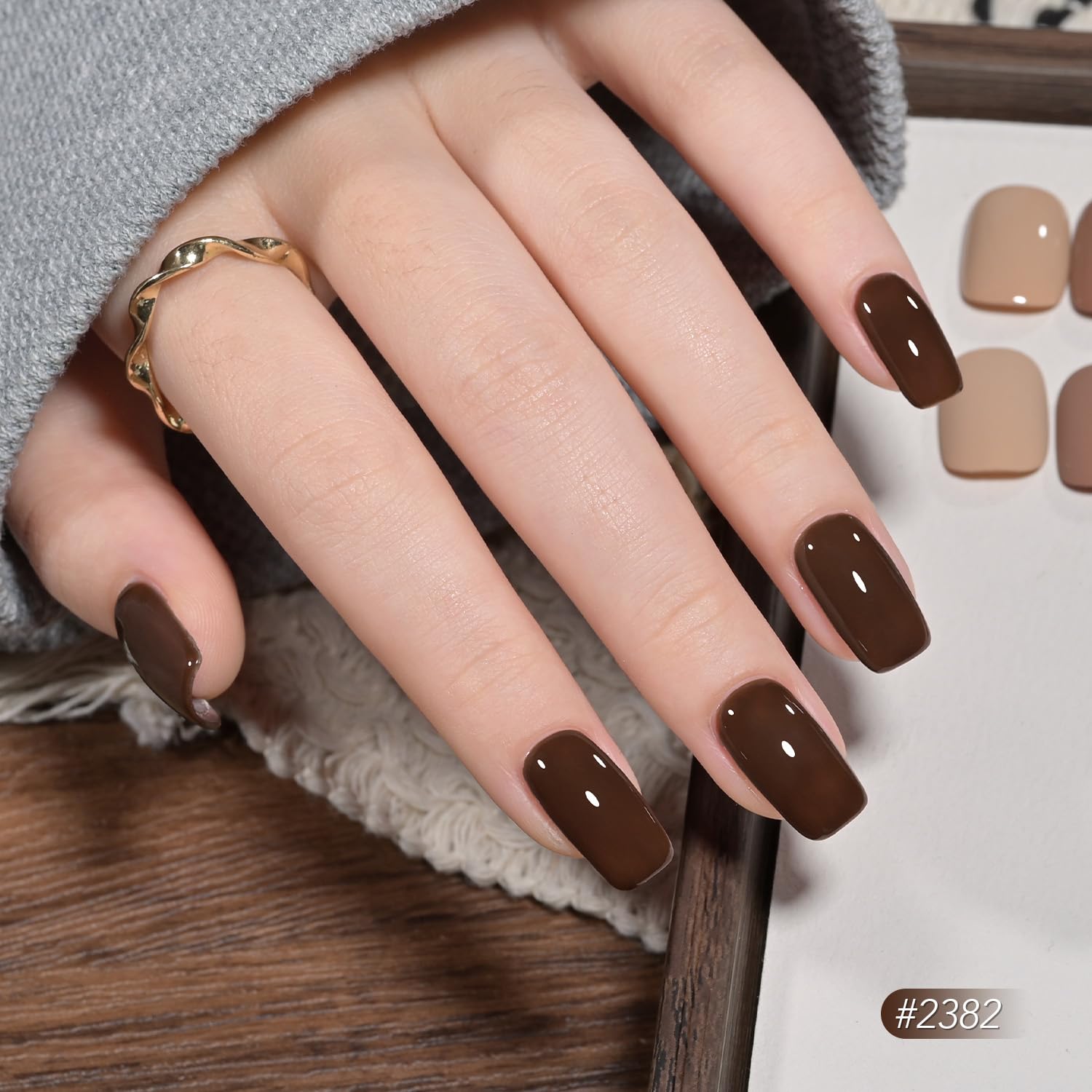 GAOY basic gel nail set contents for easy DIY manicure.