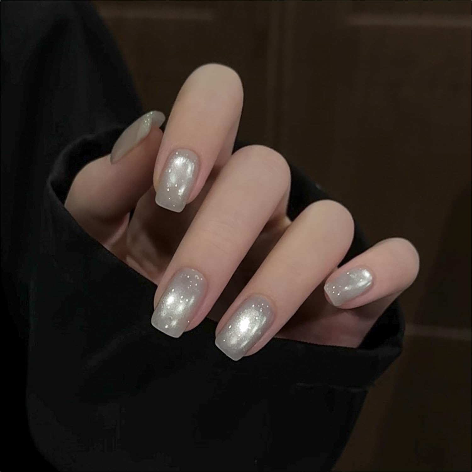 GAOY Silver Bubble Cat Eye Gel Polish bottle with holographic shimmer for home manicures.