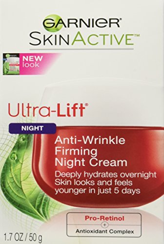 Garnier SkinActive Ultra-Lift jar close-up emphasizes creamy texture for smoother waking skin.
