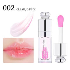 GECOMO lip oil texture close-up highlights a non-sticky, long-lasting shine.