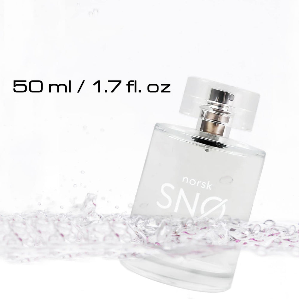 Geir Ness Norsk Sno bottle with frosted glass and elegant cap.