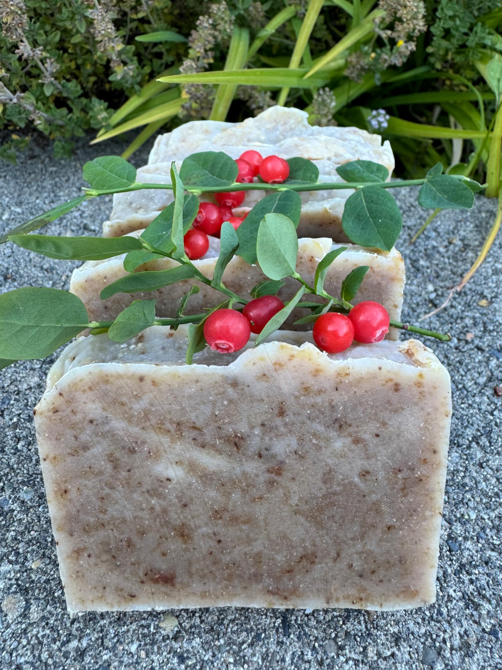 GemTii trio set on wood surface ideal for gifting or daily routine.