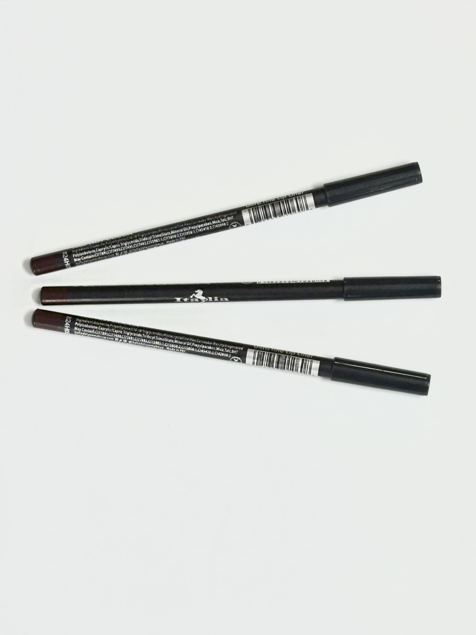 Generic Italia 1060 Hot Cocoa close-up demonstrates ultra-fine tip for precise lip shaping