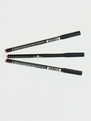 Generic Italia 1060 Hot Cocoa close-up demonstrates ultra-fine tip for precise lip shaping