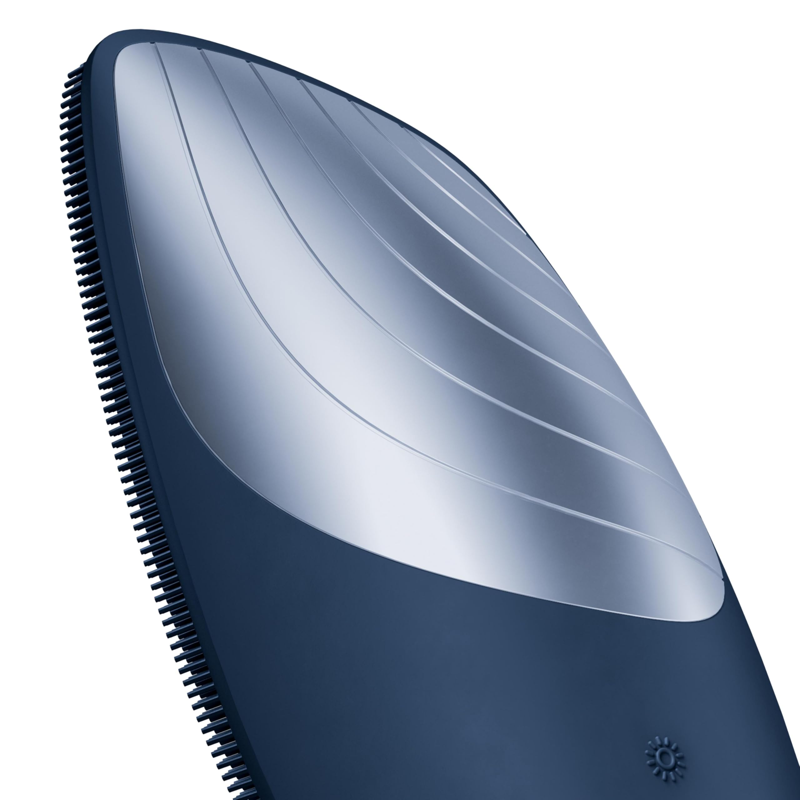 GESKE eco-friendly skincare device designed to reduce waste while cleansing and exfoliating.