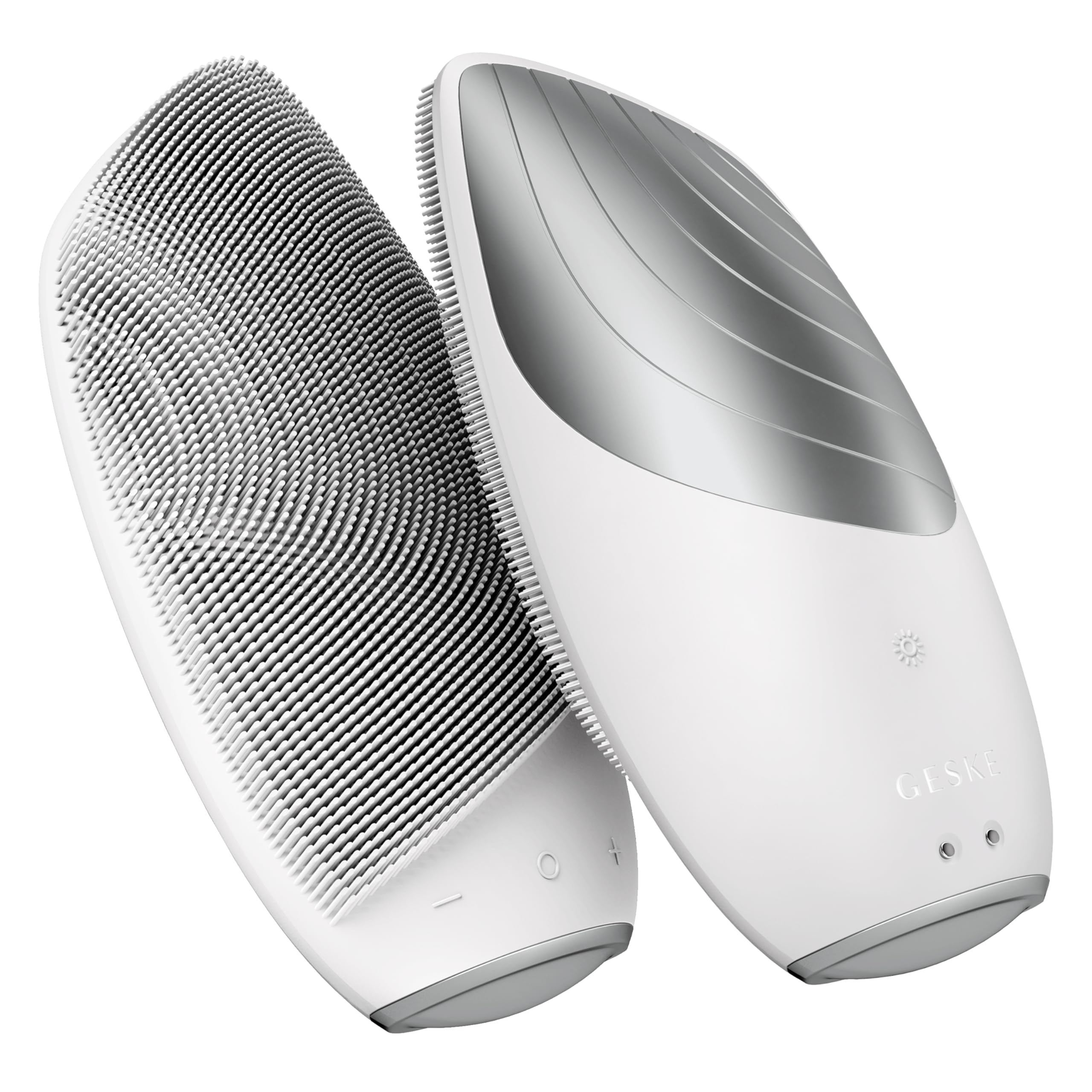 GESKE SmartAppGuided brush in nighttime routine setup for smoother skin