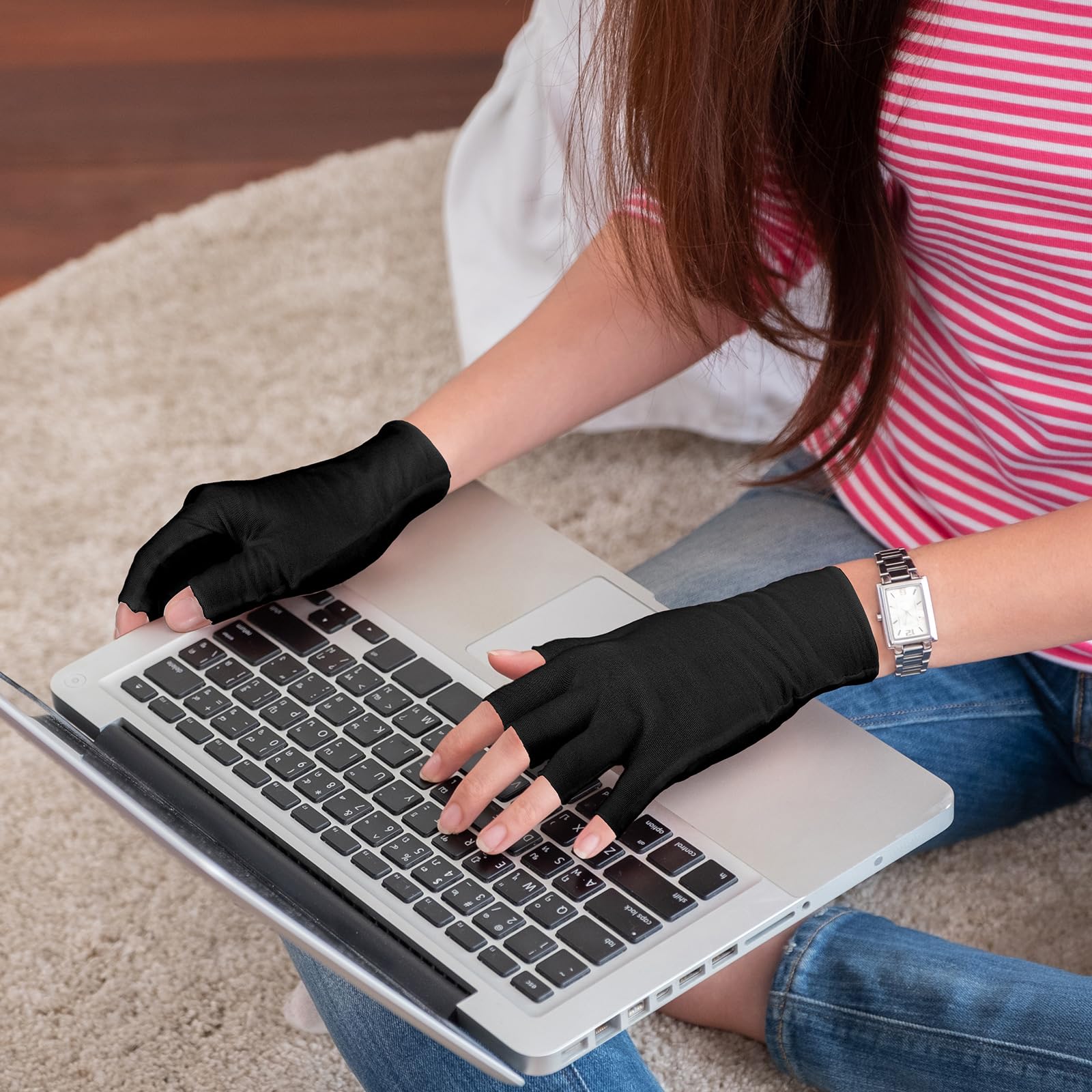 Geyoga black cotton gloves provide breathable wear for all-day use