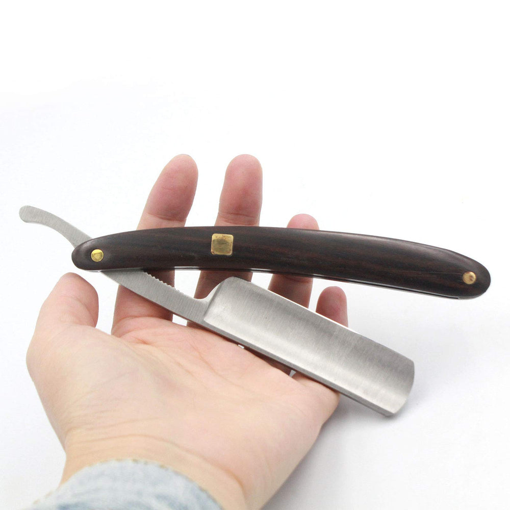Gihunk carbon steel blade close-up emphasizing high hardness and edge stability